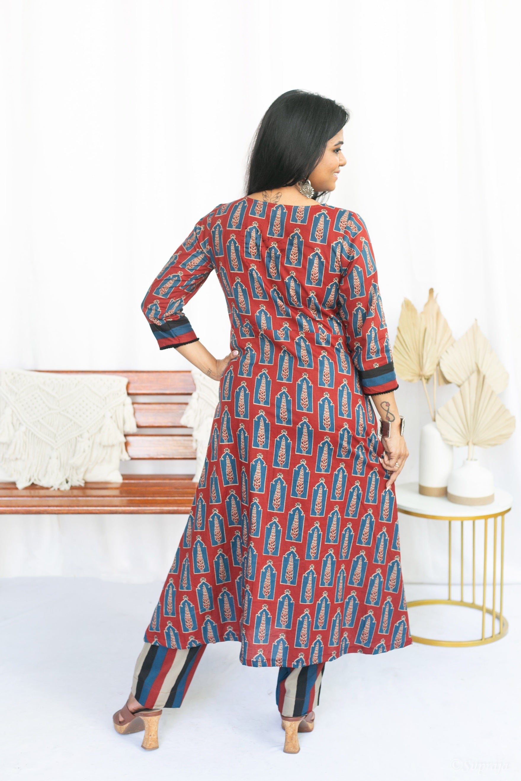 Neelam Maternity Feeding Kurta Set