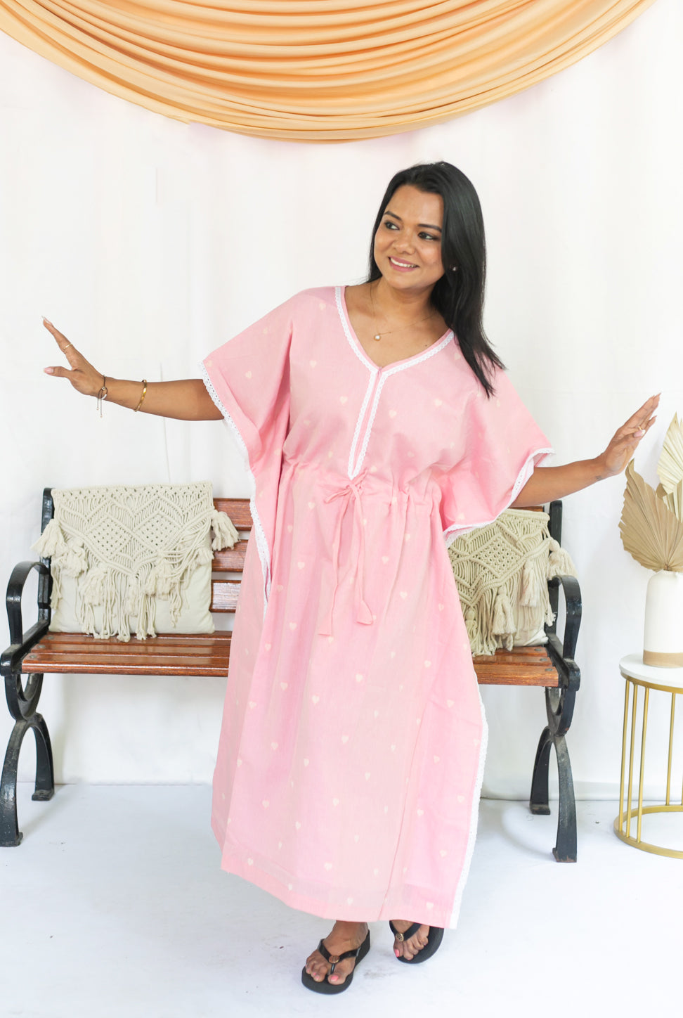 Hearty Blush Feeding kaftan