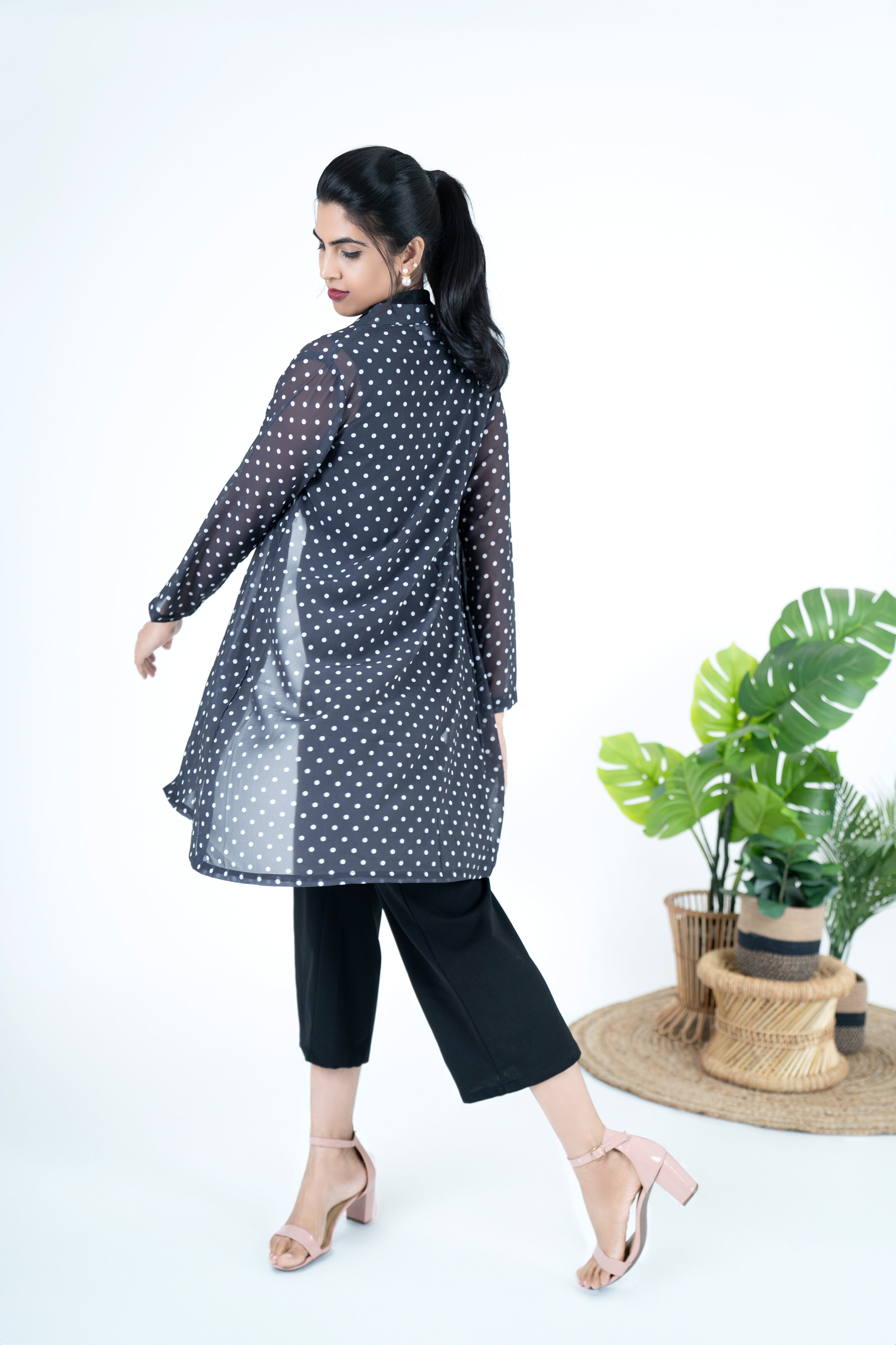 POLKA PRETTY Georgette SHRUG