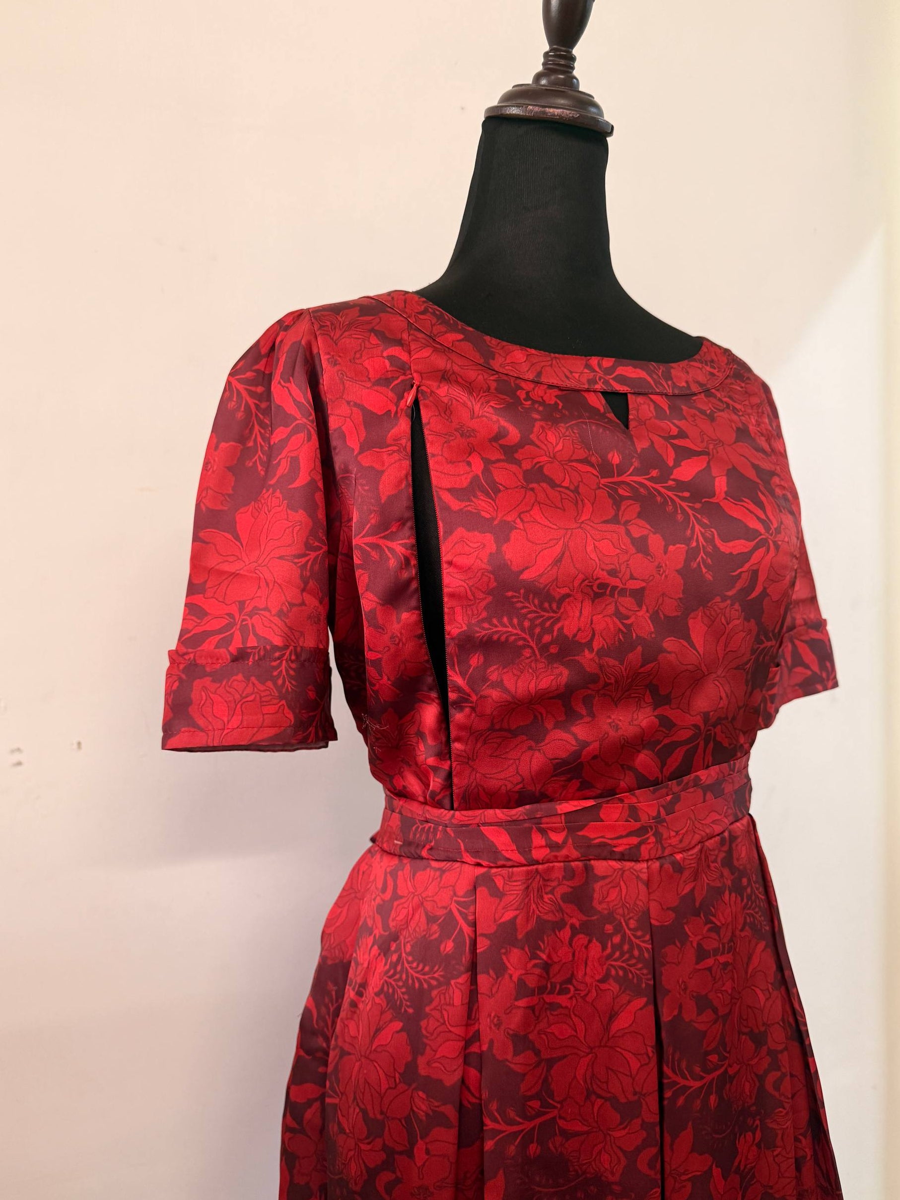 Red Amore Maternity Feeding Dress