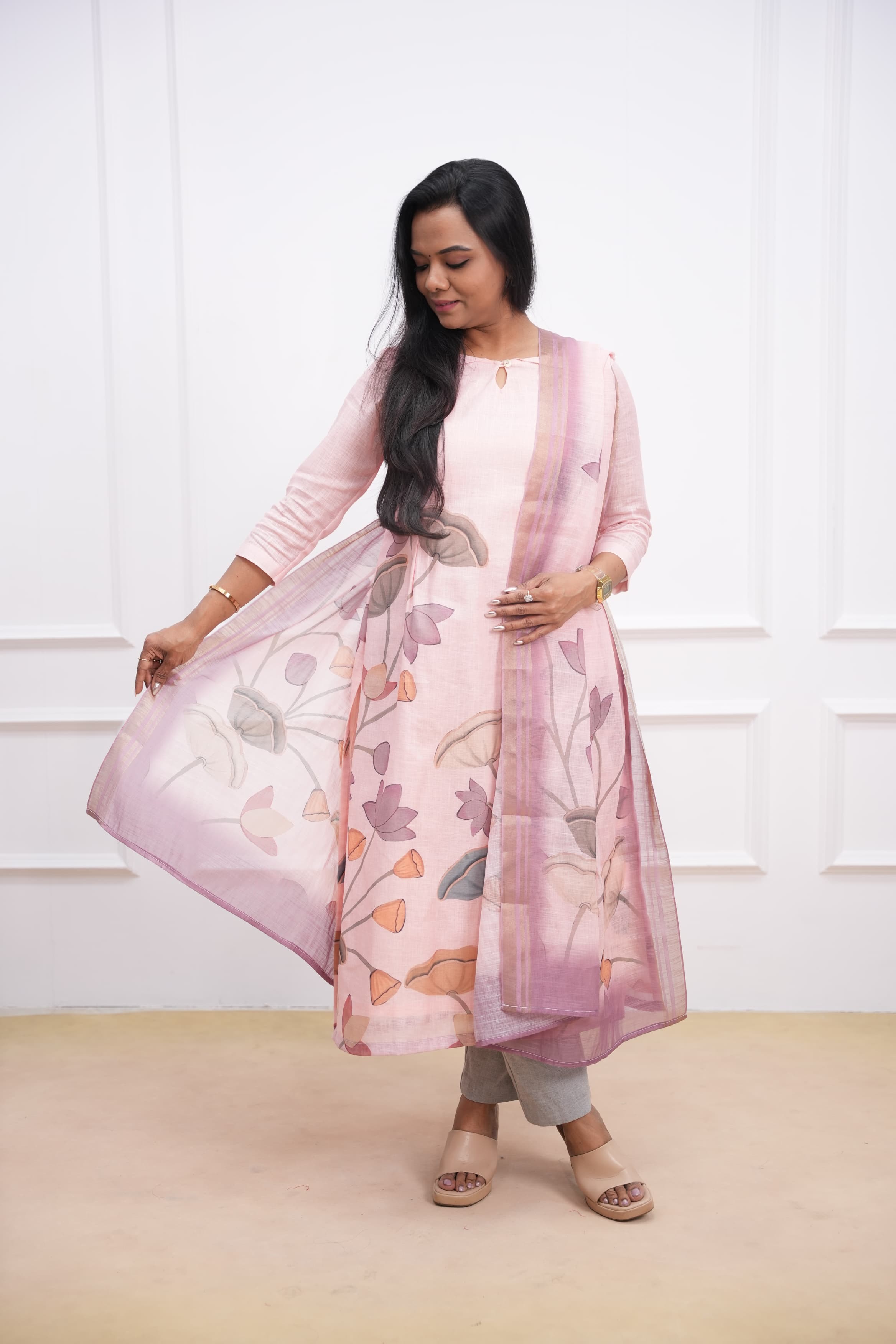 Painted Petals Maternity Feeding Top and Dupatta