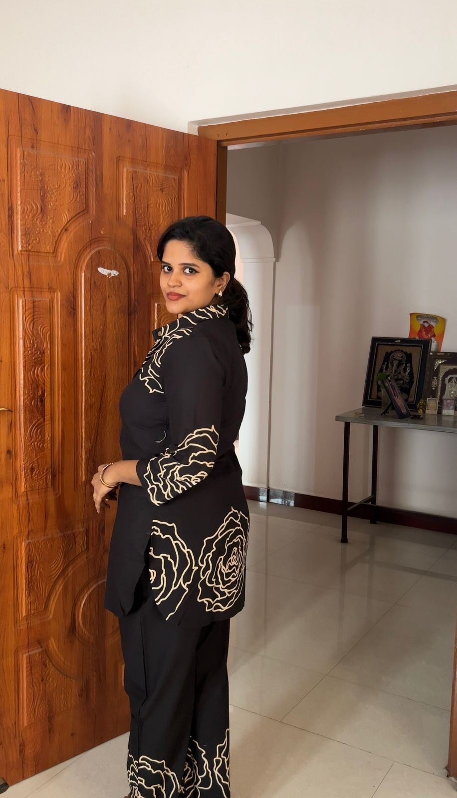 Black Rosette Feeding Co-ord