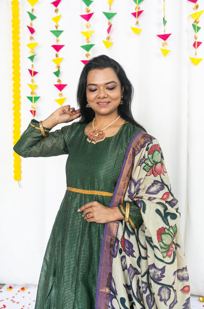 Pachaikili Maternity Feeding Anarkali And Dupatta