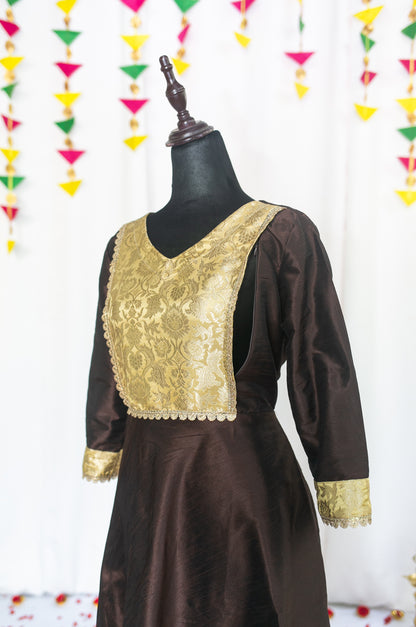 Moongil Maternity Feeding Anarkali Set