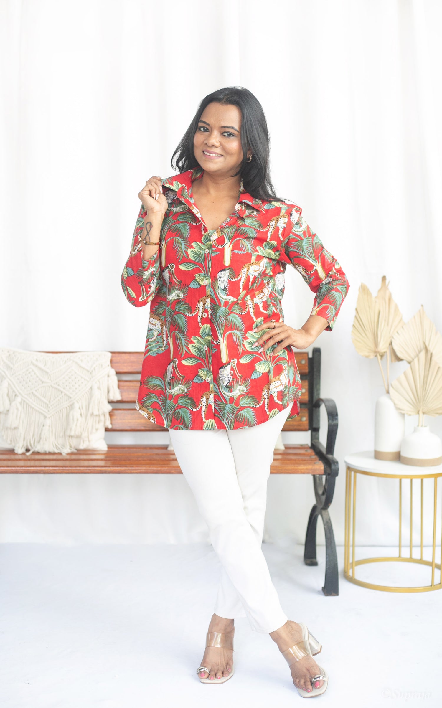 Savana Red Feeding Shirt