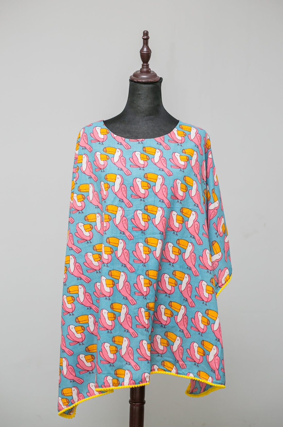 Peppy Parrot Feeding Apron