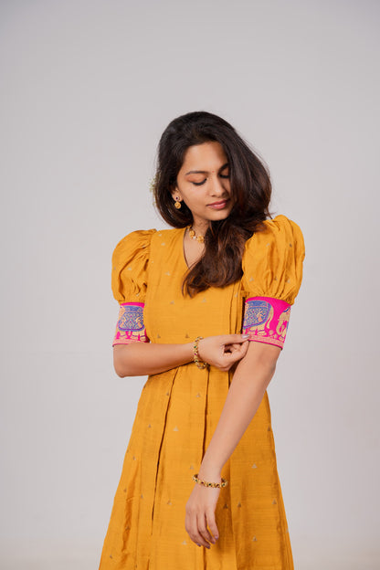 Manjal Veyil Maternity Feeding Maxi