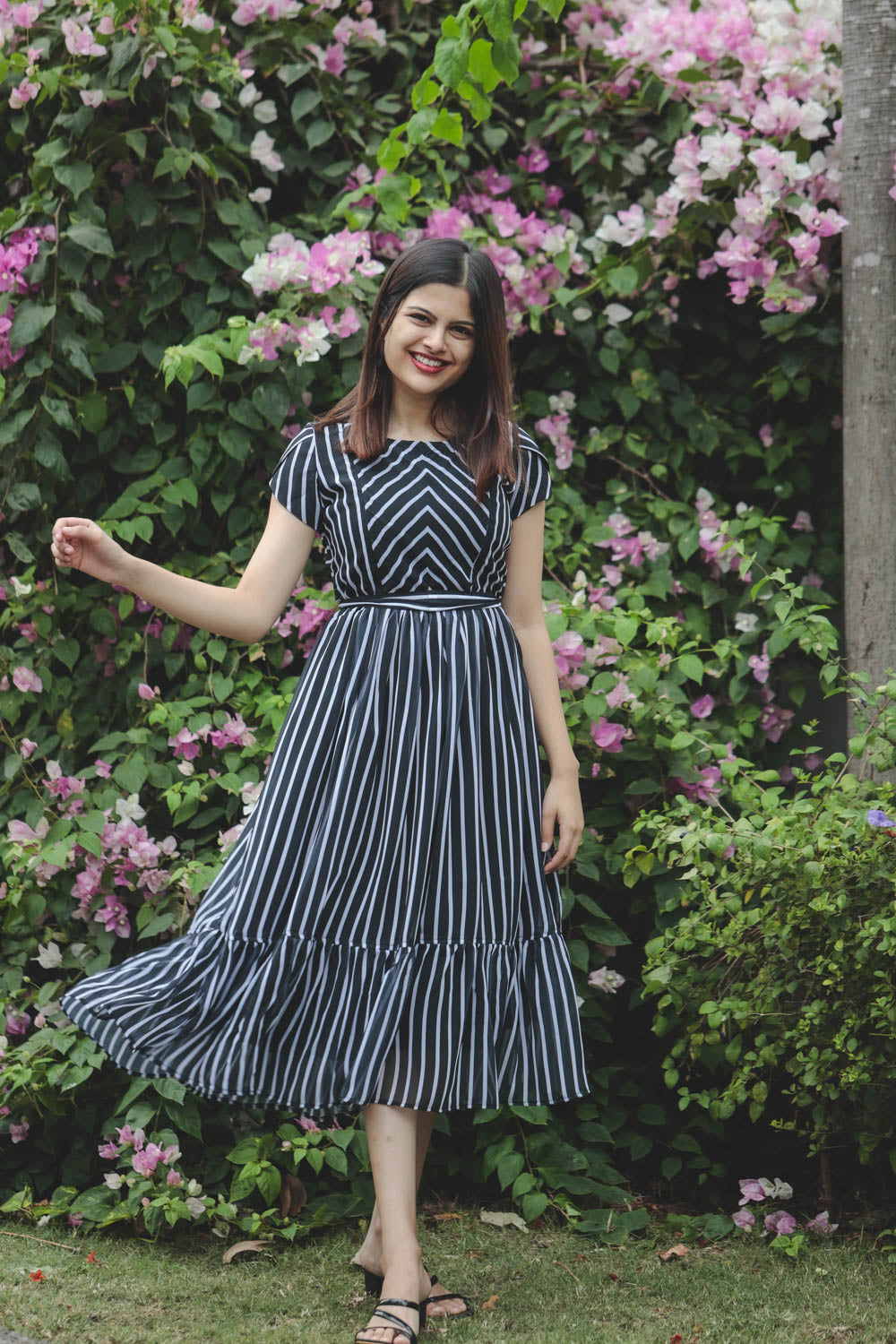 Monochrome Maternity Feeding Dress