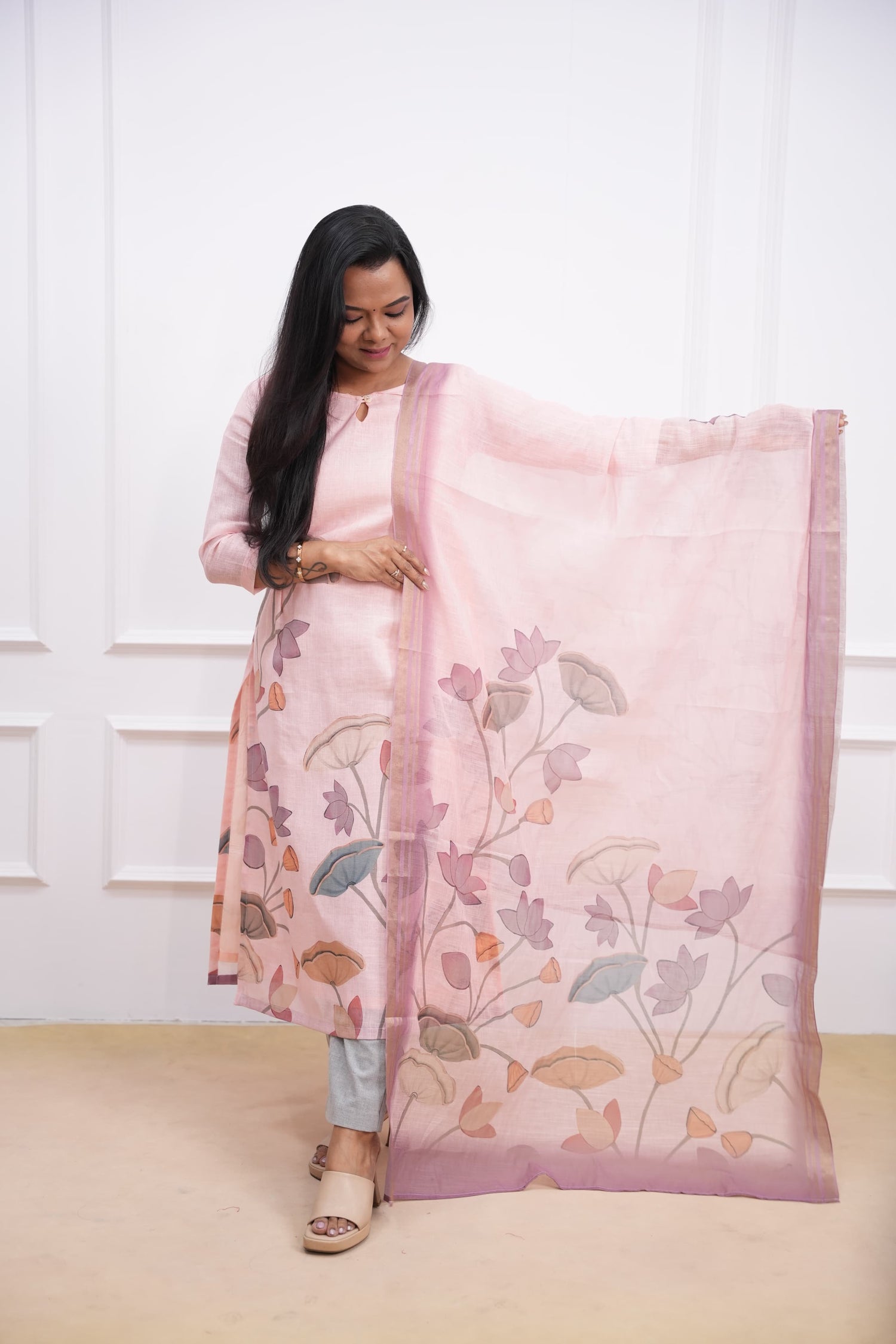 Painted Petals Maternity Feeding Top and Dupatta