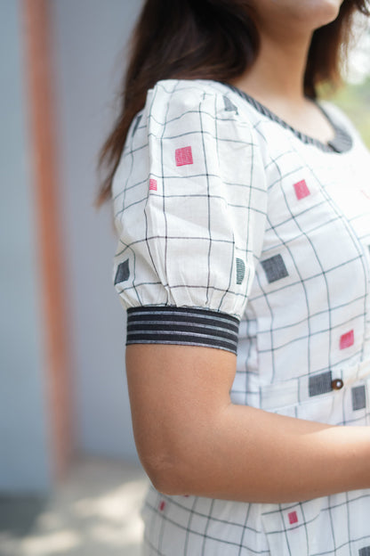 Sugar love maternity feeding dress