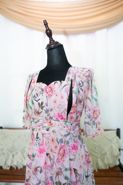 Flying kiss maternity feeding dress