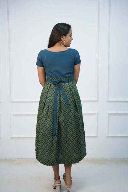 Green Vibe Maternity Feeding Dress