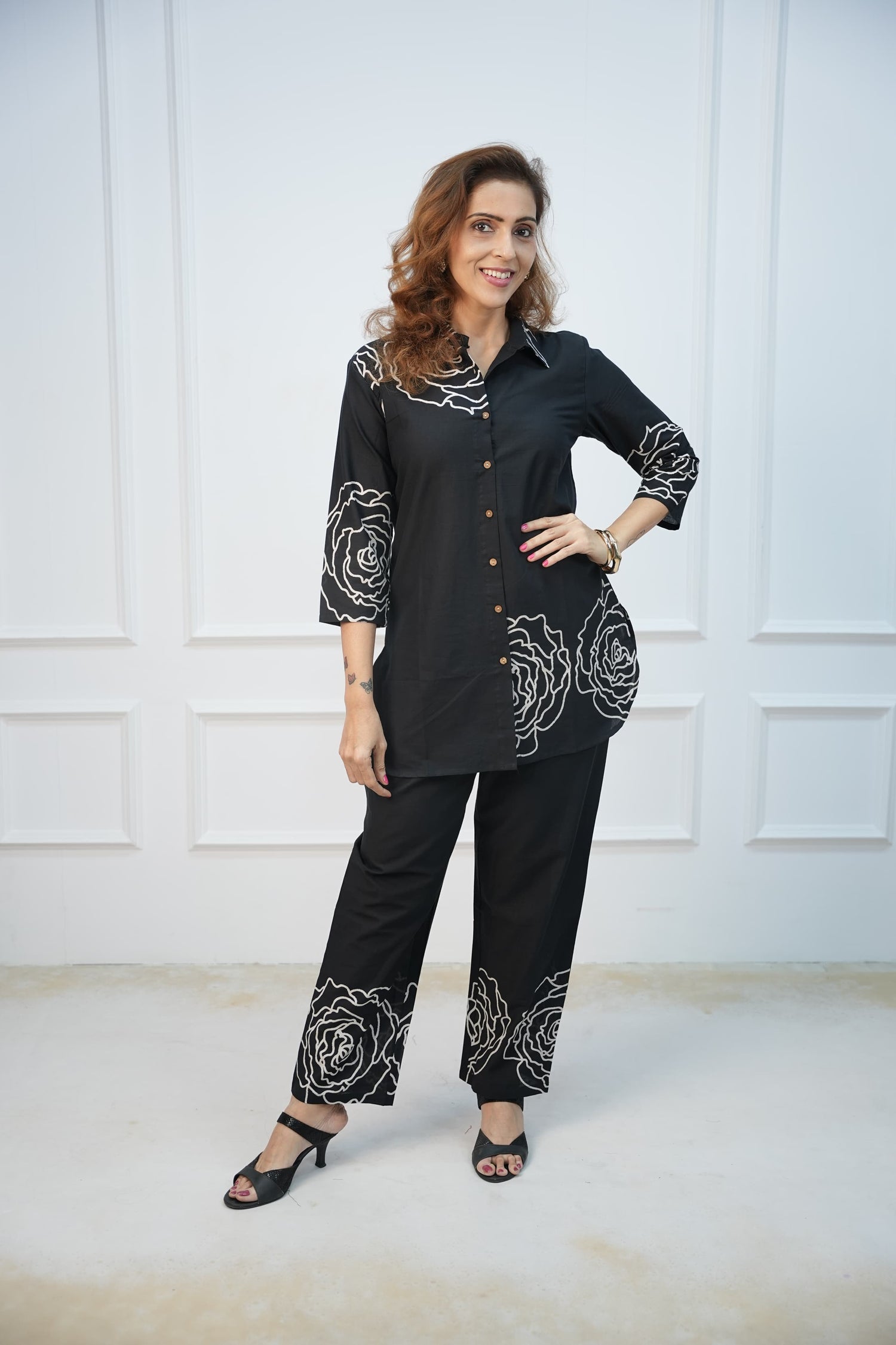 Black Rosette Feeding Co-ord