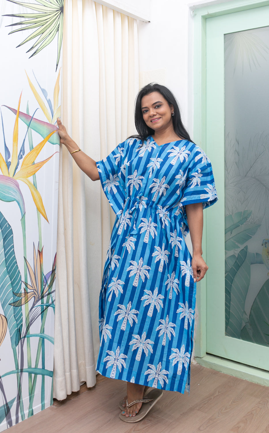 Blue Tree Feeding kaftan