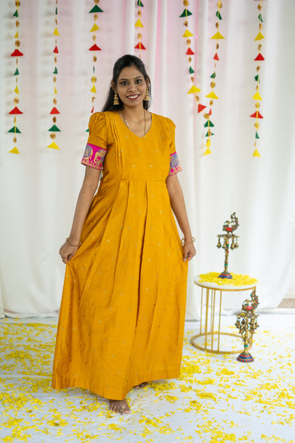 Manjal Veyil Maternity Feeding Maxi