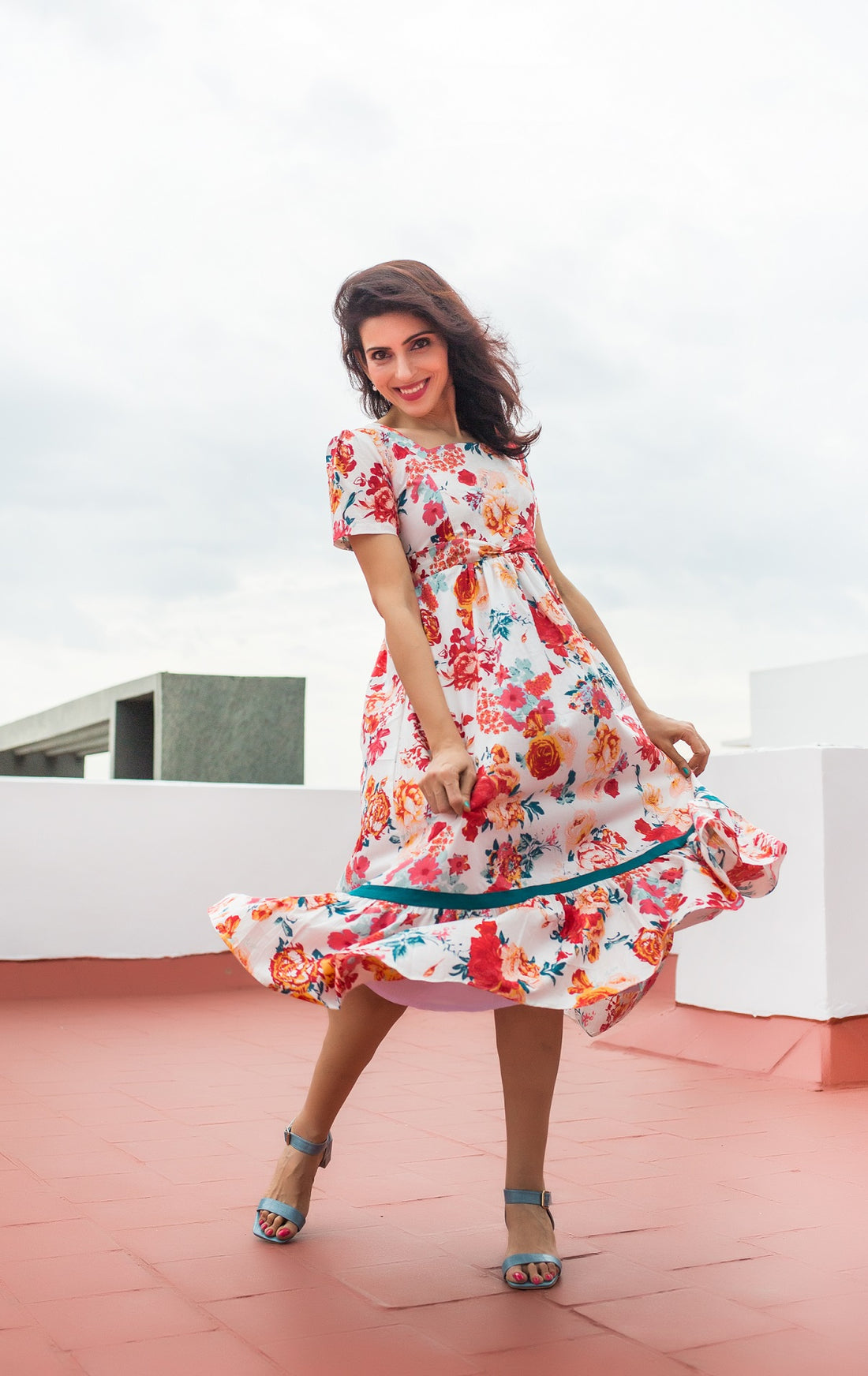 Roses r Red Maternity Feeding dress