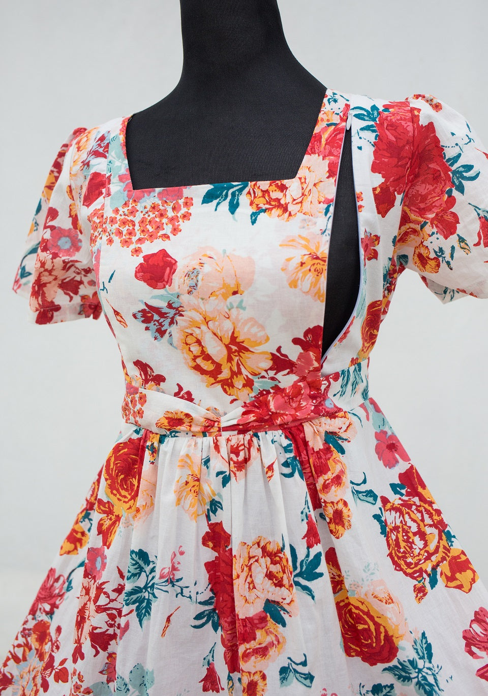 Roses r Red Maternity Feeding dress