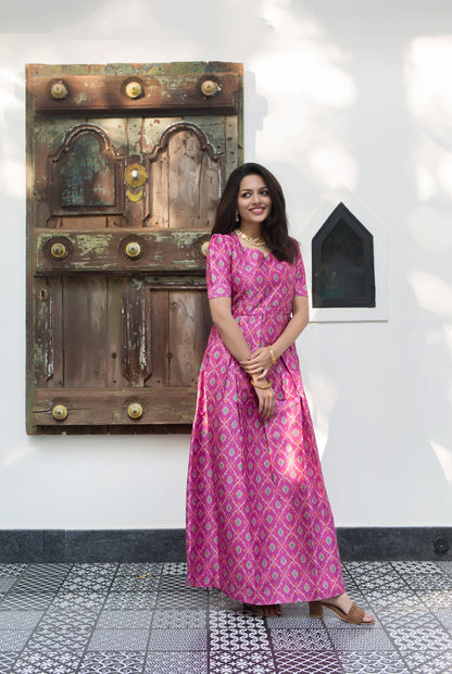 The Aura Maternity Feeding Maxi